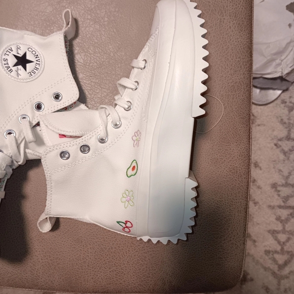 Converse White Run Star Hike Embroidered Women's Sneakers Shoes Platform A03560C - Picture 7 of 14